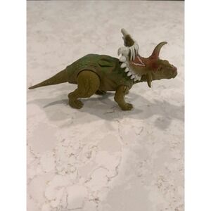 Jurassic World Mattel Regaliceratops Dinosaur Action Figure Green Brown GWD12